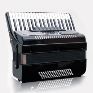 37 Accordion Ewlenin